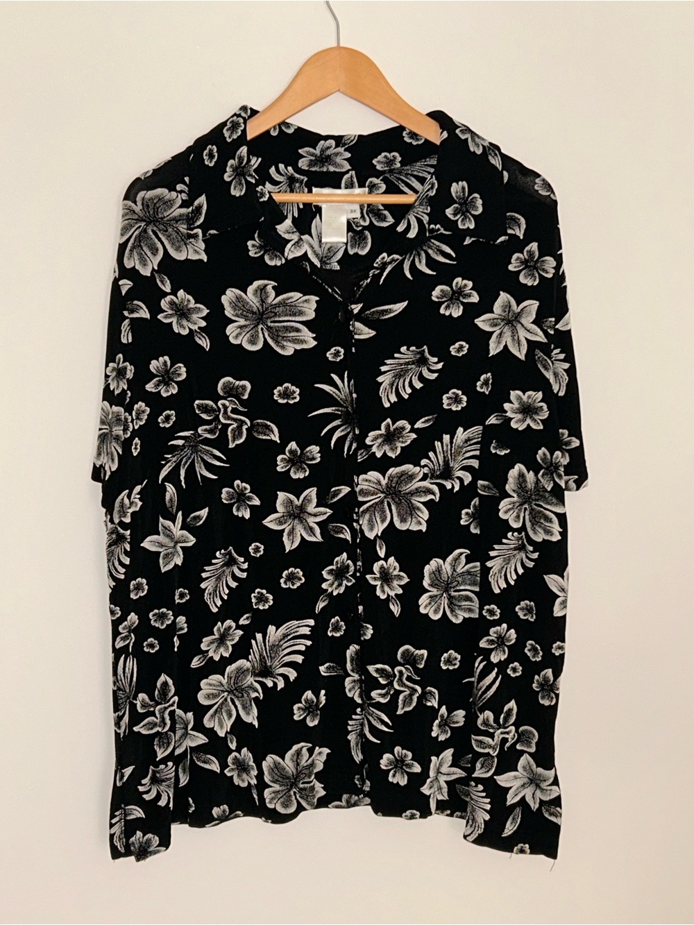 Coldwater Creek Black Floral Button-Down Camp Shirt